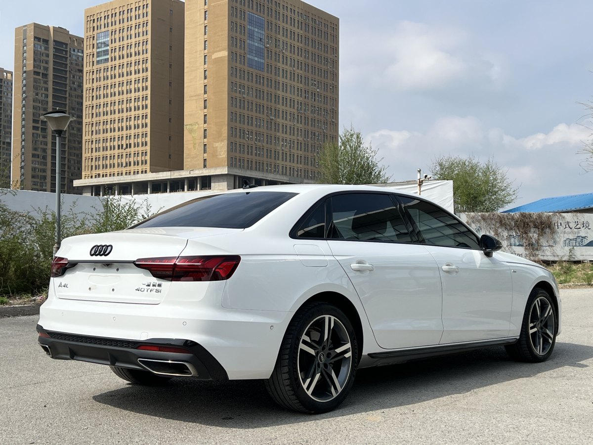 奧迪 奧迪A4L  2022款 40 TFSI 豪華動感型圖片