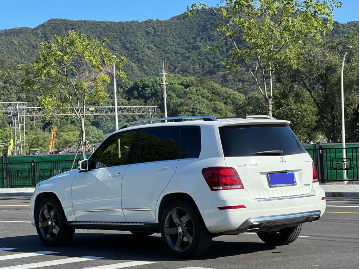 奔馳 奔馳GLK級  2013款 GLK 300 4MATIC 動感天窗型圖片