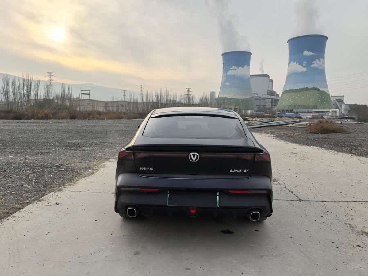 長安 長安UNI-V 智電iDD  2023款 智電iDD 1.5T 113km智酷型圖片