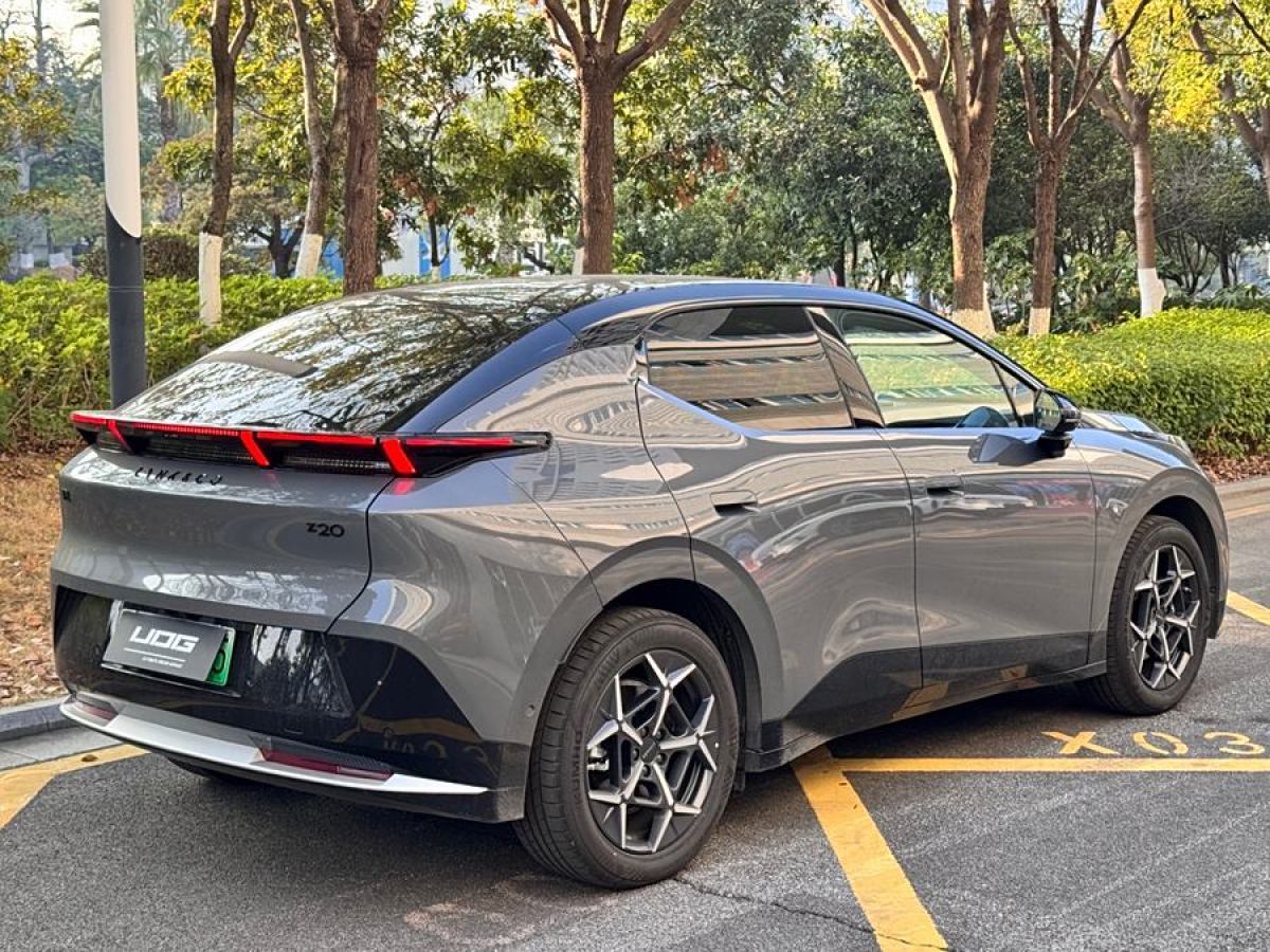 領(lǐng)克 領(lǐng)克Z10  2025款 71kWh 602km后驅(qū)Pro圖片