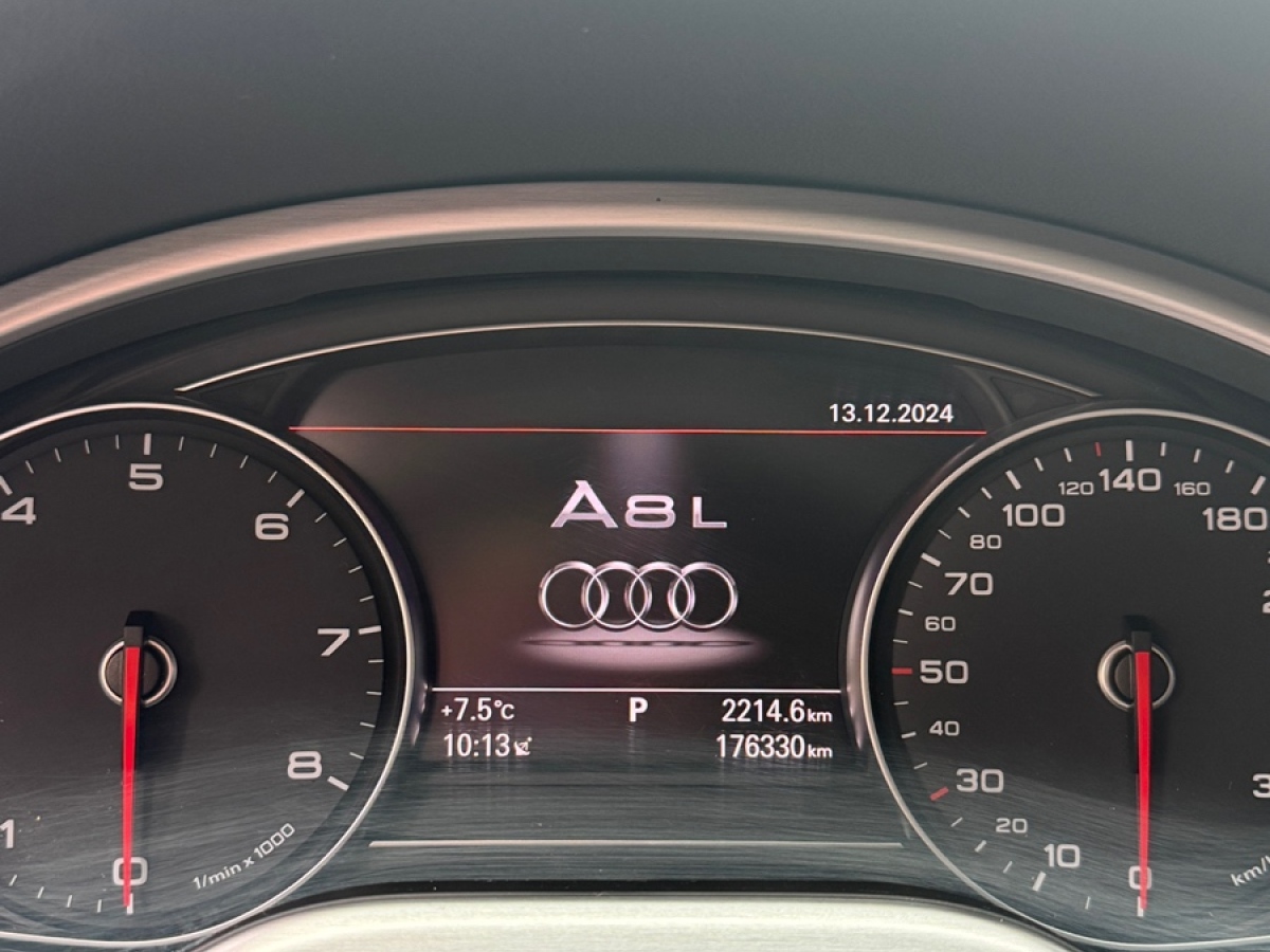 奧迪 奧迪A8  2014款 A8L 45 TFSI quattro舒適型圖片