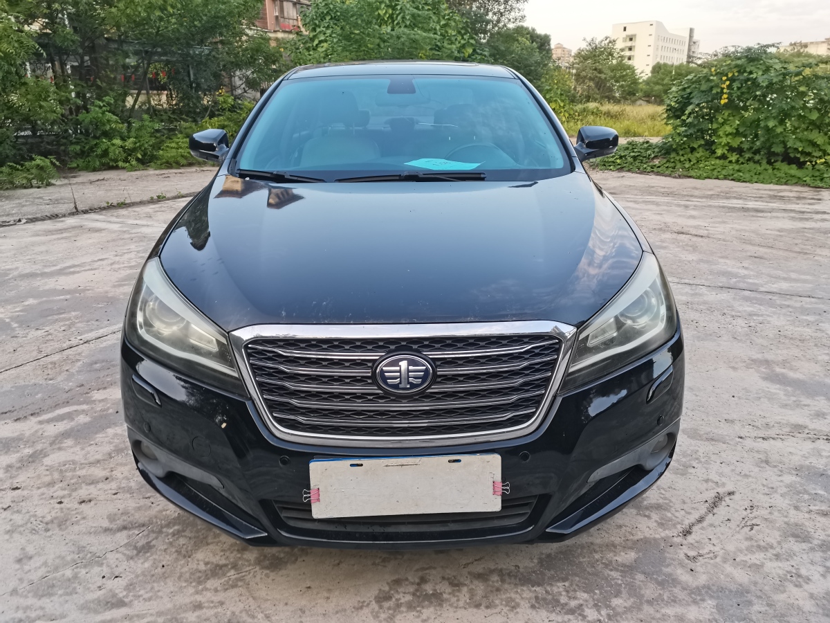 奔騰 B90  2012款 2.0L 自動豪華型圖片