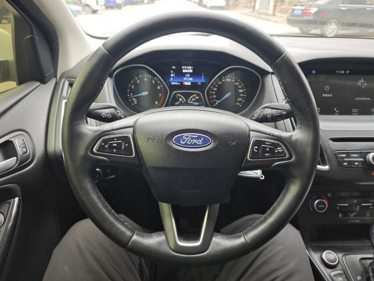 福特 ?？怂? 2018款 兩廂經(jīng)典 EcoBoost 180 自動(dòng)精英型圖片