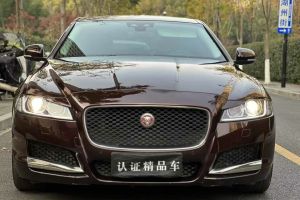 XF 捷豹 XF 2.0T 兩驅(qū)R-Sport運(yùn)動版