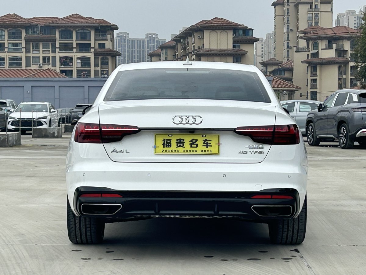 奧迪 奧迪A4L  2023款 40 TFSI 豪華動感型圖片