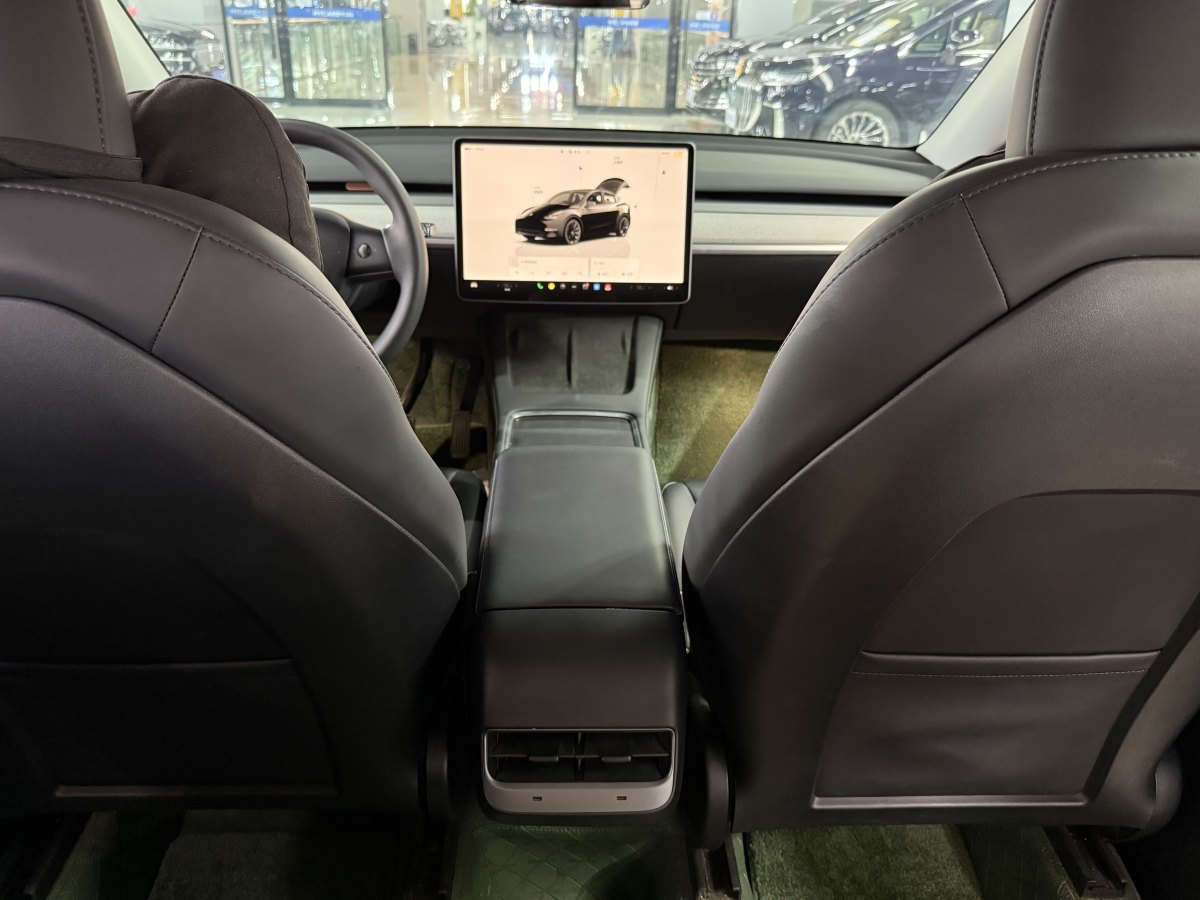 特斯拉 Model Y  2024款 后輪驅(qū)動(dòng)版圖片