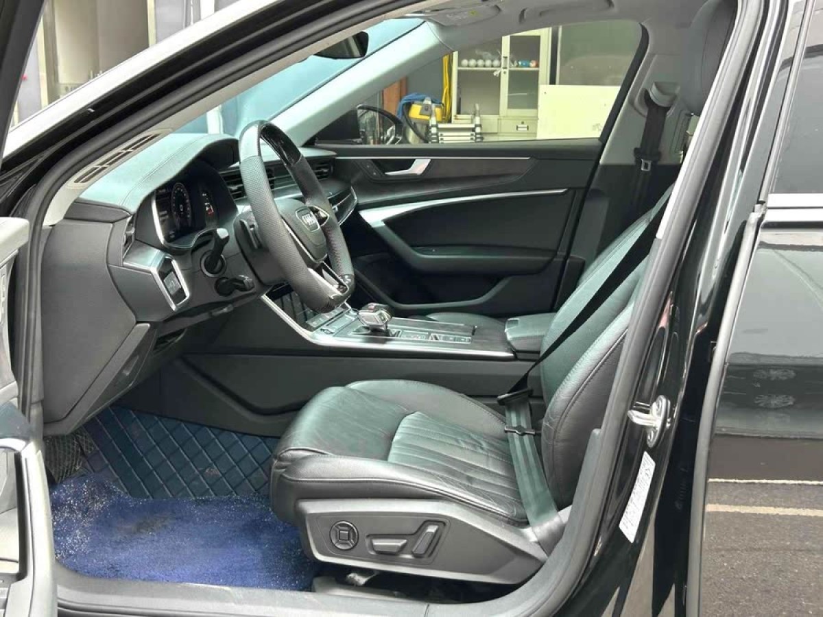 奧迪 奧迪A6L  2022款 45 TFSI 臻選致雅型圖片