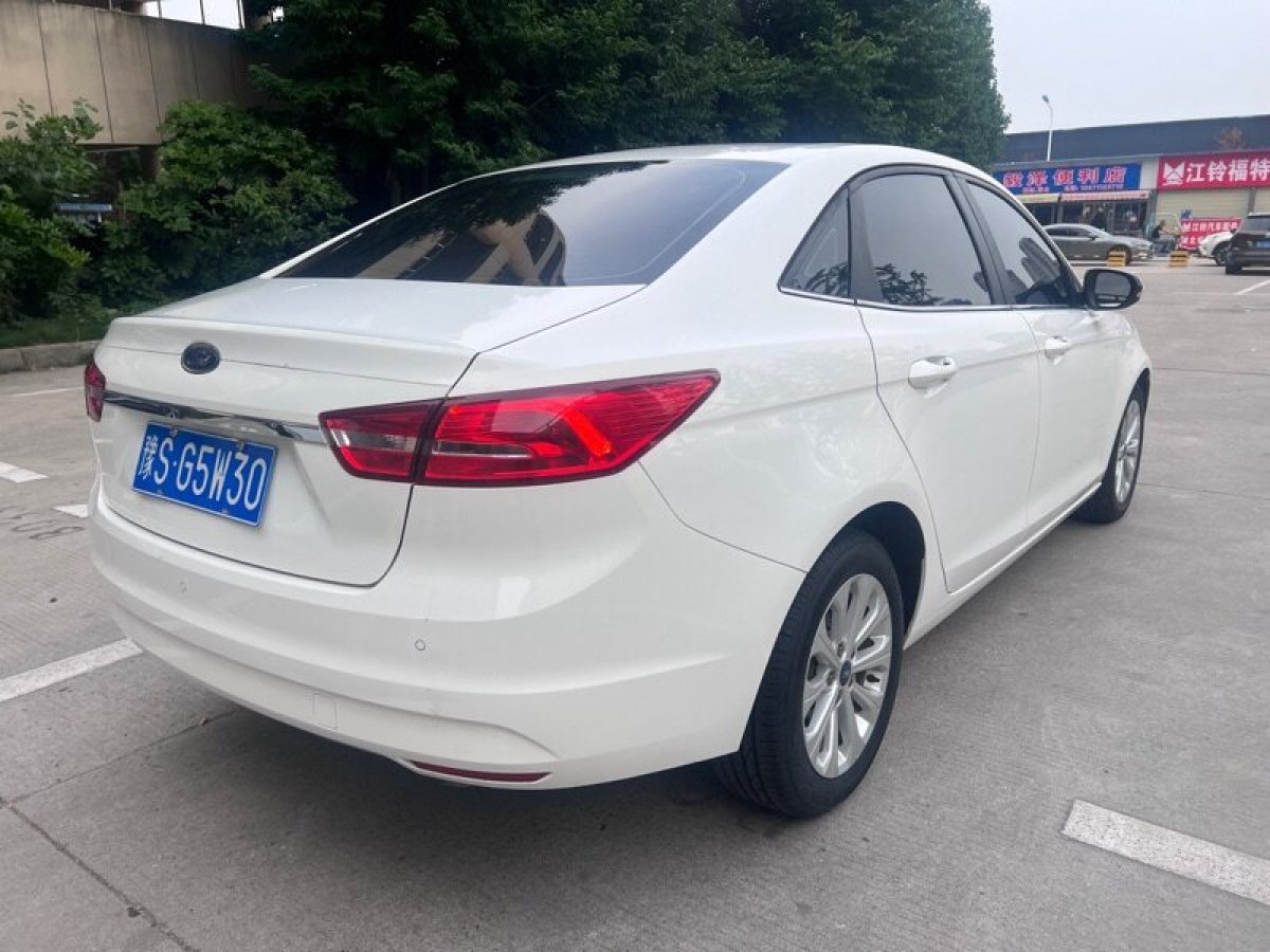 福特 福睿斯  2015款 1.5L 自動時尚型圖片