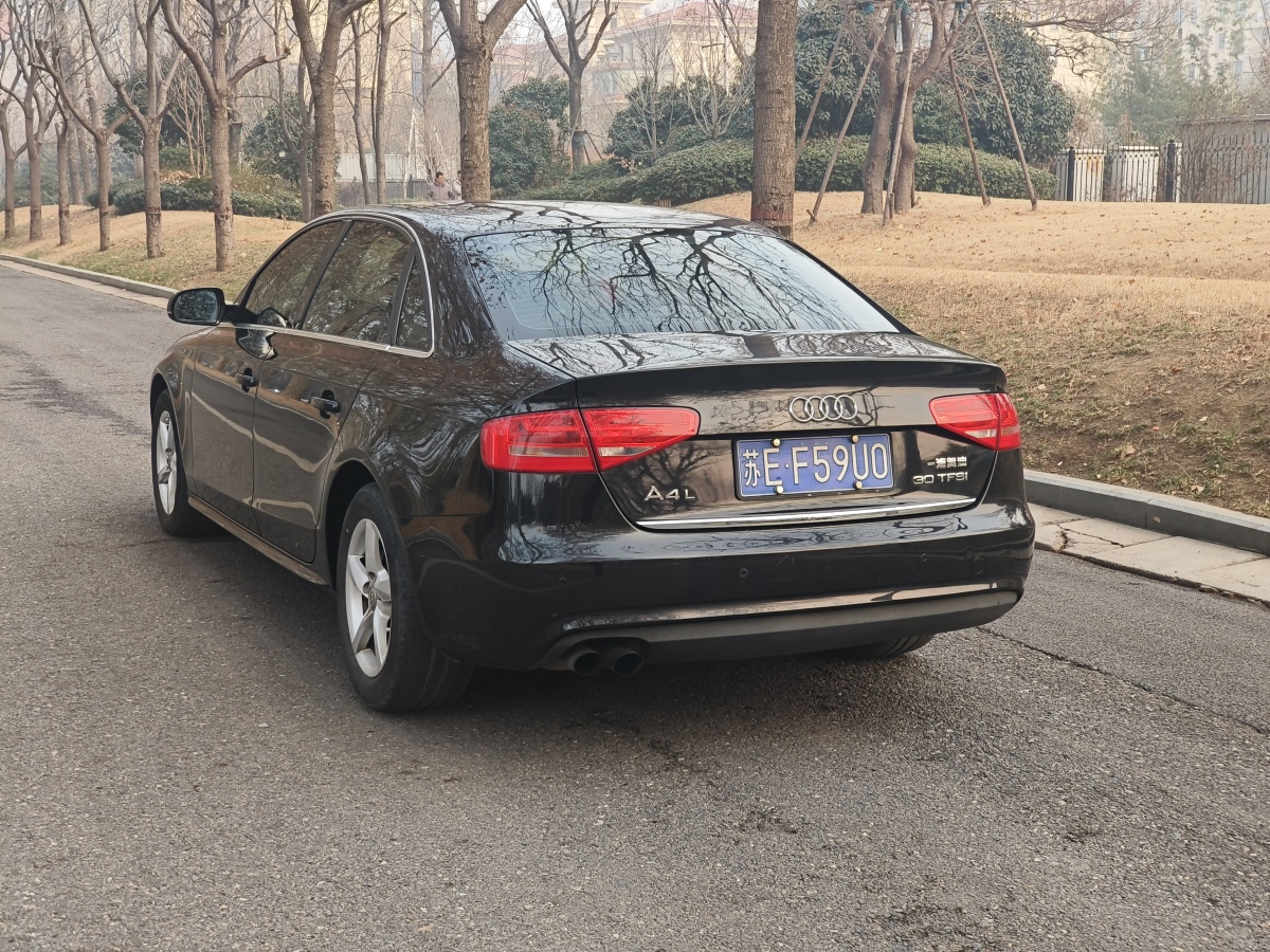 奧迪 奧迪A4L  2013款 35 TFSI 自動(dòng)舒適型圖片