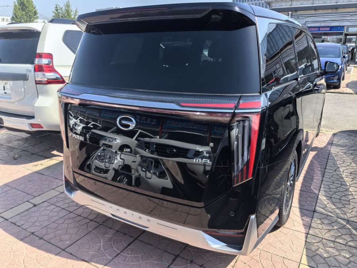 廣汽傳祺 M8  2024款 宗師系列 雙擎 至尊版圖片