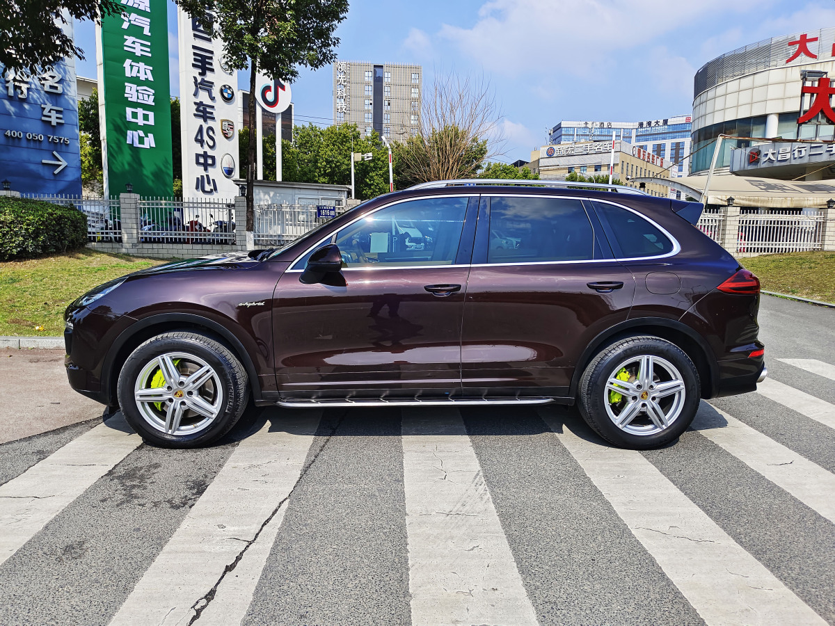 2016年7月保時捷 Cayenne新能源  2016款 Cayenne S E-Hybrid 3.0T