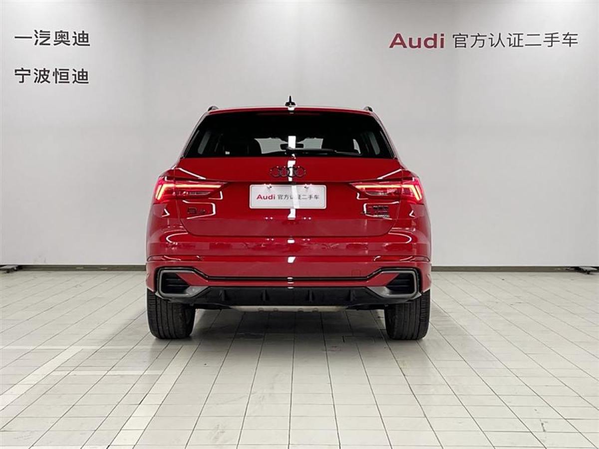 奧迪 奧迪Q3  2023款 45 TFSI quattro 時(shí)尚動(dòng)感型圖片