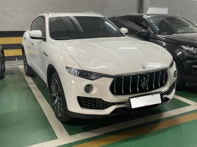 2019年7月 瑪莎拉蒂 Levante 3.0T 350Hp 經(jīng)典版圖片