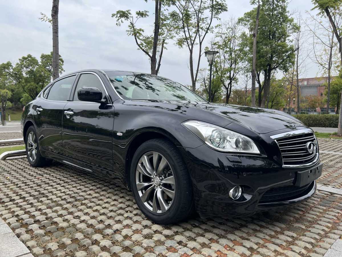 英菲尼迪 Q70  2013款 Q70L 2.5L 雅致版圖片