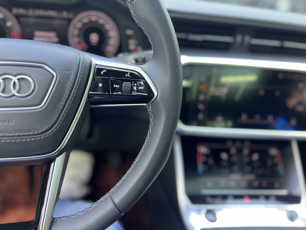 2024年12月奧迪 奧迪A6L  2024款 45 TFSI quattro 臻選動(dòng)感型