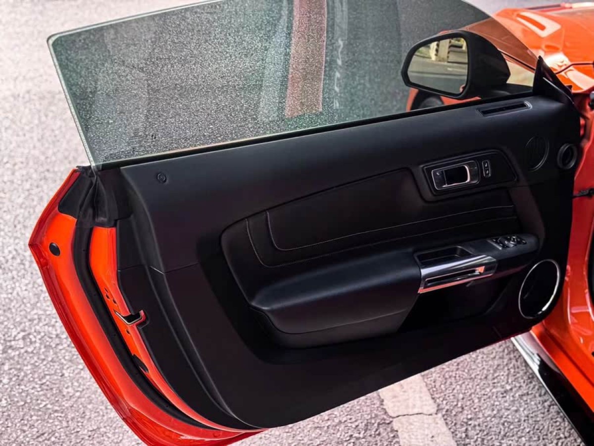 福特 Mustang  2020款 2.3L EcoBoost 黑曜魅影特別版圖片