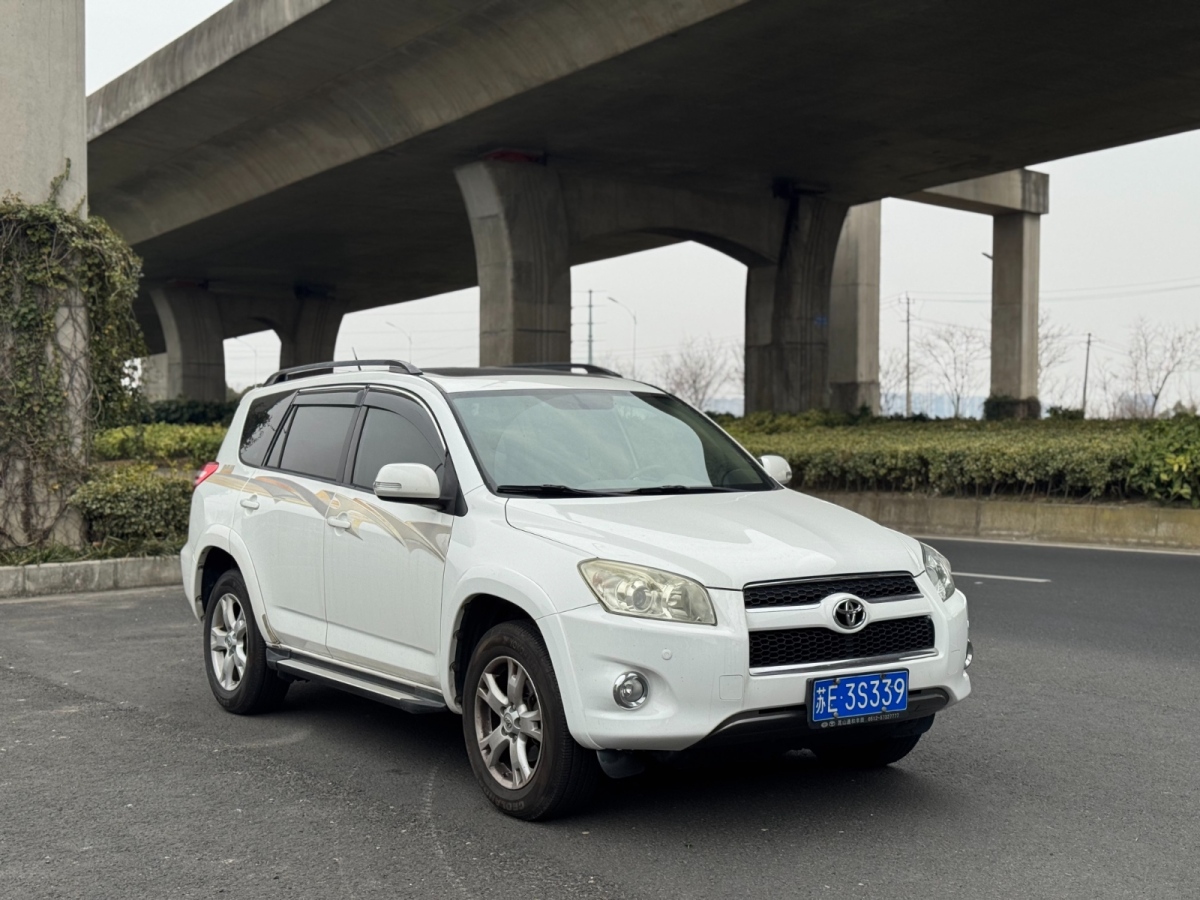 豐田 RAV4榮放  2011款 2.0L 自動豪華版圖片