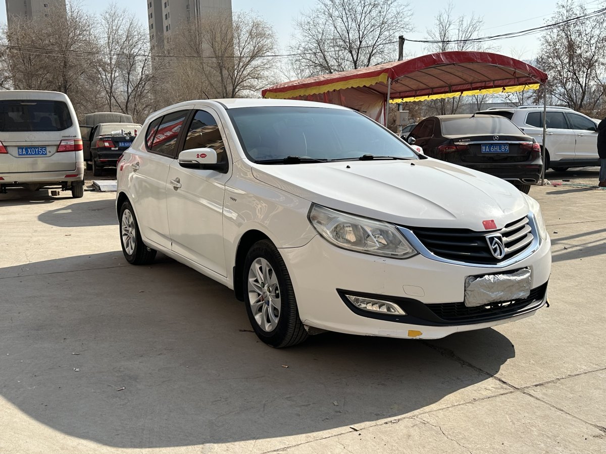 寶駿 610  2014款 1.5L 手動(dòng)標(biāo)準(zhǔn)型圖片