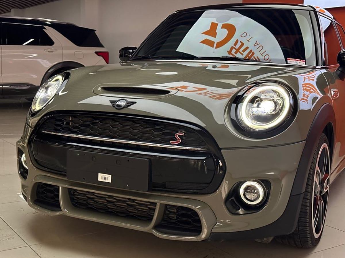 MINI MINI  2019款 2.0T COOPER S 賽車手 五門版圖片