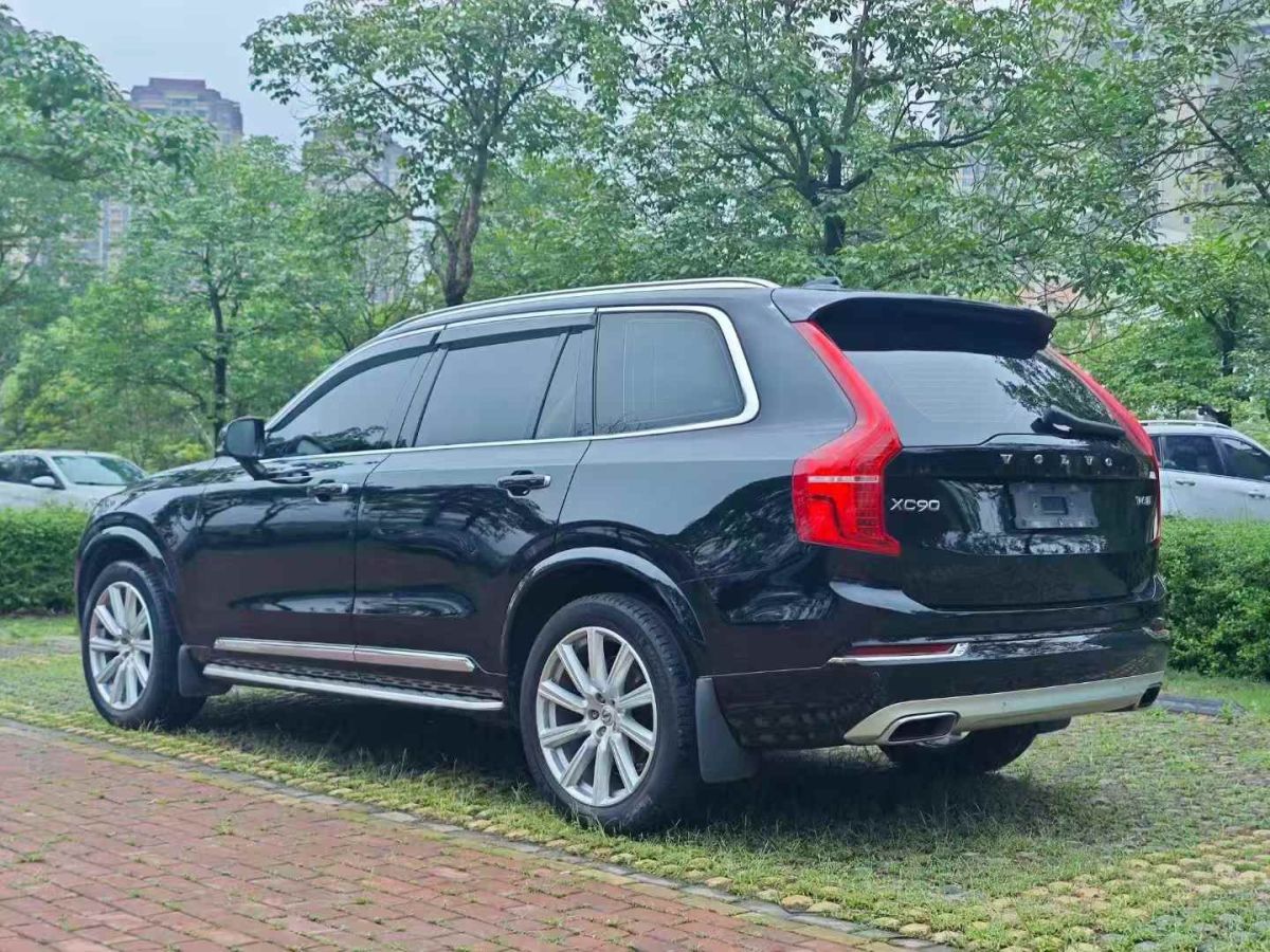 沃爾沃 XC90  2019款  T5 智逸版 7座 國(guó)VI圖片