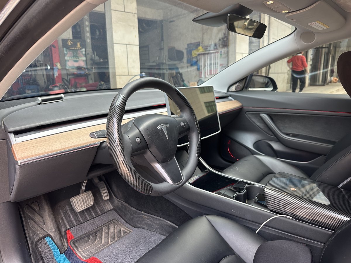 特斯拉 Model 3  2020款 改款 長(zhǎng)續(xù)航后輪驅(qū)動(dòng)版圖片