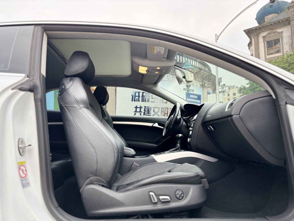 奧迪 奧迪A5  2016款 改款 Coupe 35 TFSI 進(jìn)取型圖片