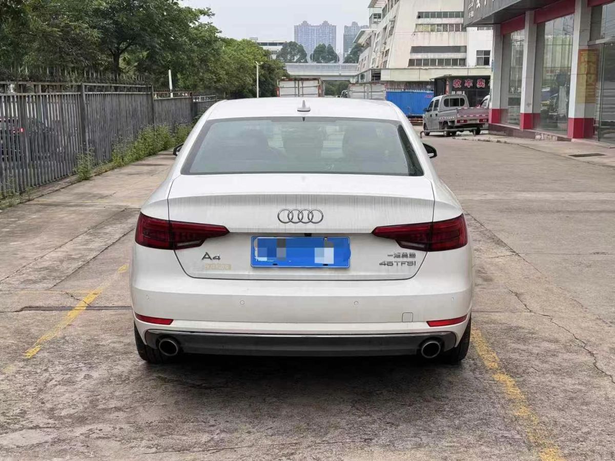 奧迪 奧迪A4L  2017款 A4L 40TFSI 時尚型圖片