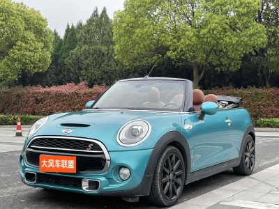 2017年6月 MINI MINI 2.0T COOPER S CABRIO 加勒比蓝限量版图片