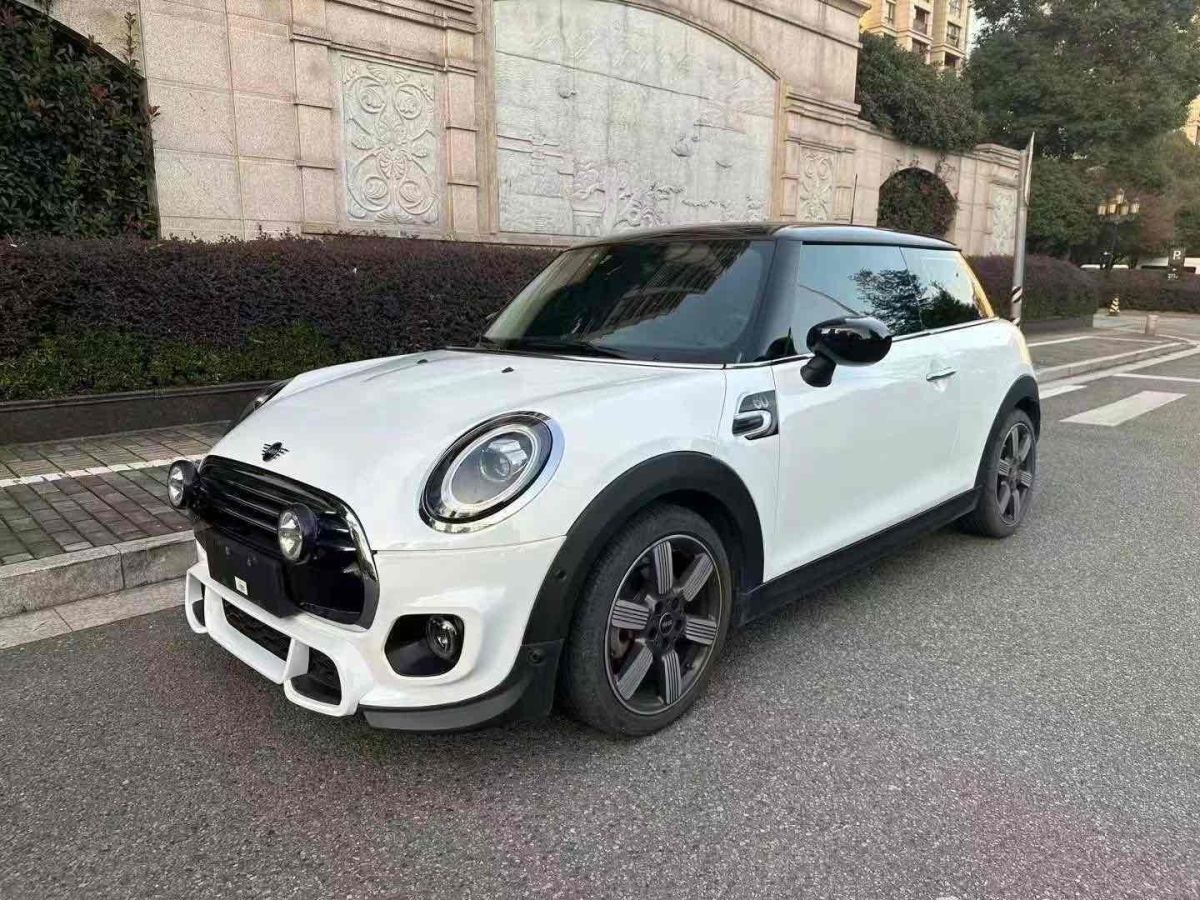 2019年8月MINI MINI  2019款 1.5T COOPER CABRIO 藝術家