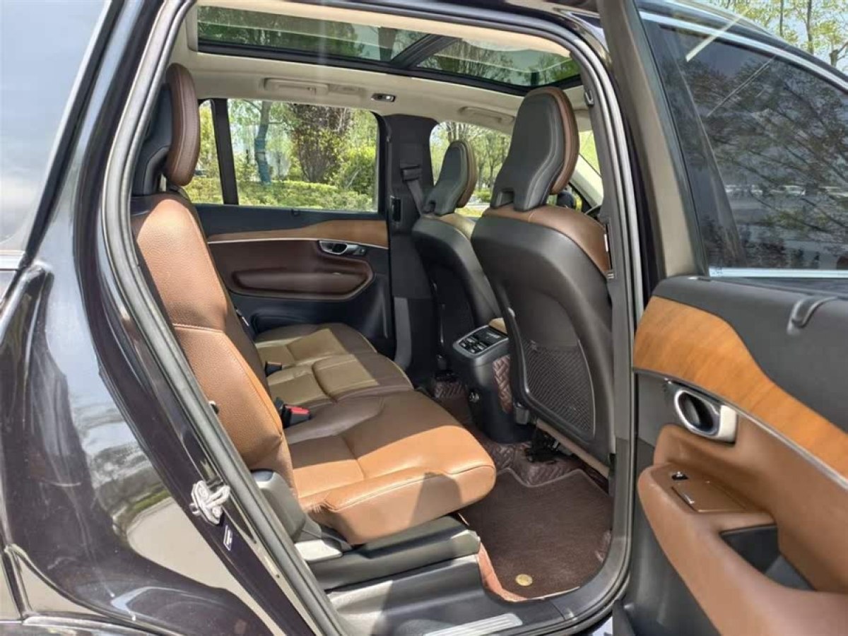 沃爾沃 XC90  2019款  T6 智逸版 7座 國(guó)VI圖片