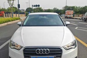 奧迪A3 奧迪 A3 1.4TFSI 35TFSI 百萬紀(jì)念智領(lǐng)型
