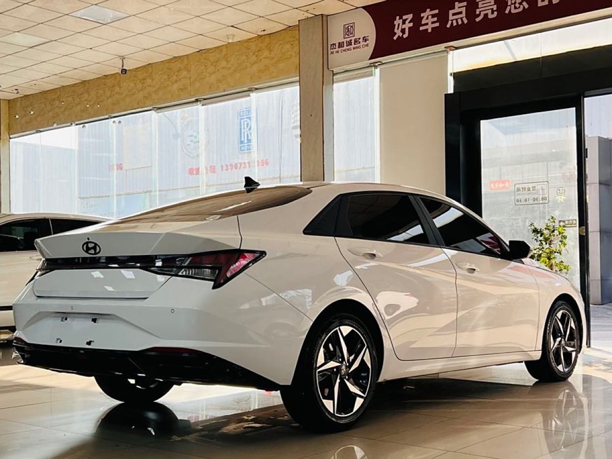 現(xiàn)代 伊蘭特  2021款 1.5L LUX尊貴版圖片