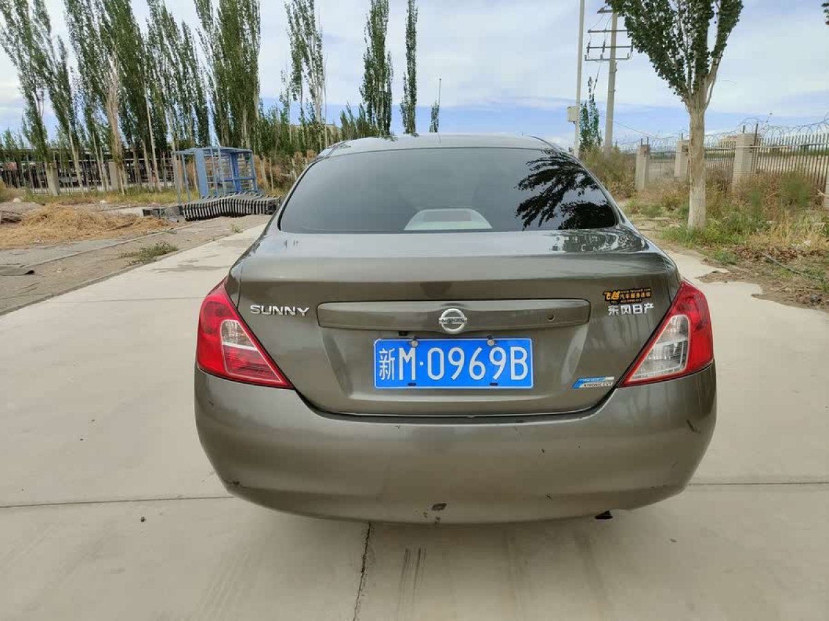 日產(chǎn) 陽光  2011款 1.5XV CVT尊貴版圖片