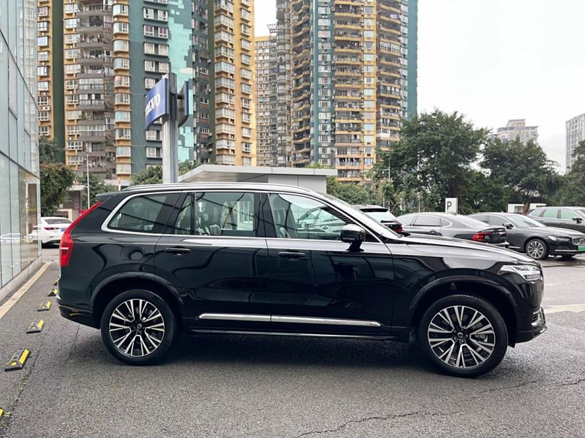 沃爾沃 XC90新能源  2022款 改款 E驅(qū)混動(dòng) T8 智尊豪華版 7座圖片