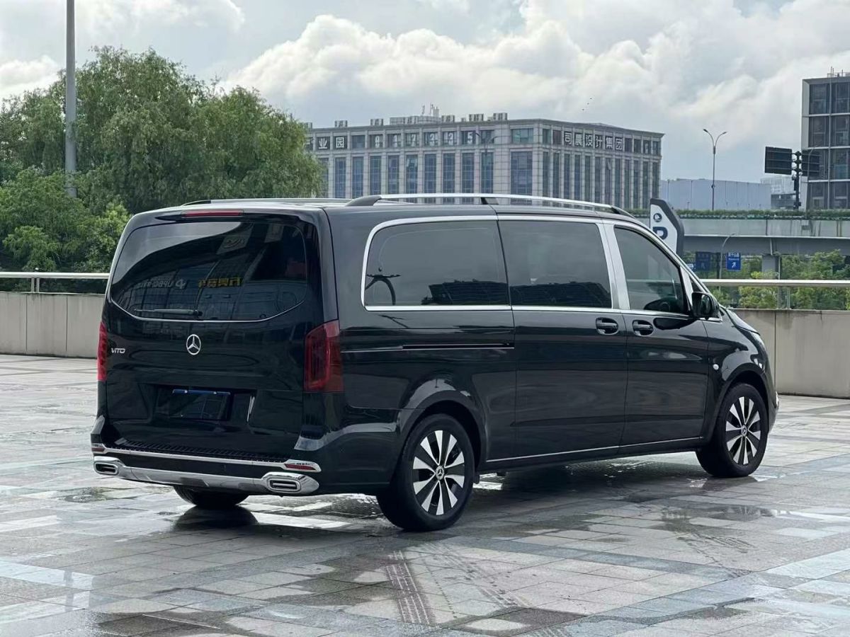 金冠 金冠奔馳V-Class  2023款 2.0T 巴赫圖片