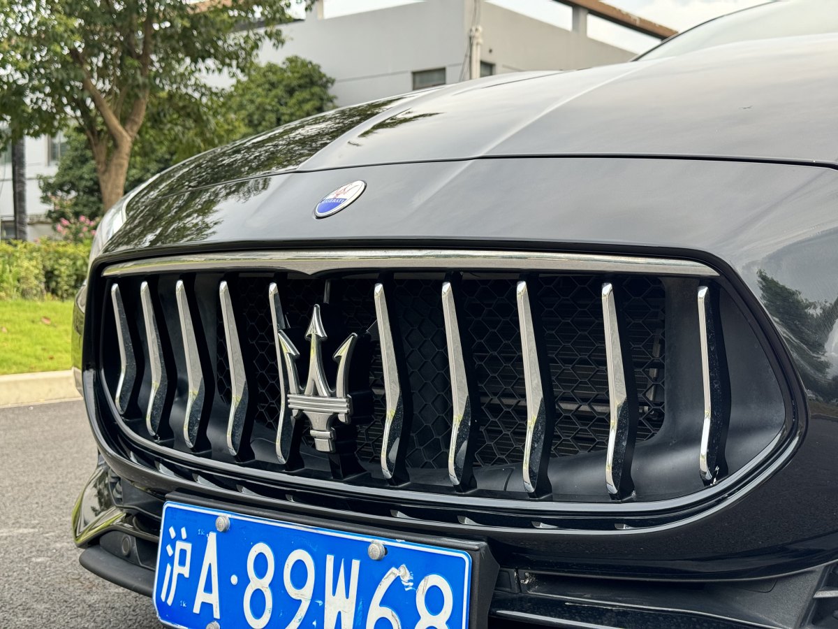 瑪莎拉蒂 總裁  2018款 3.0T 350Hp 標(biāo)準(zhǔn)版圖片