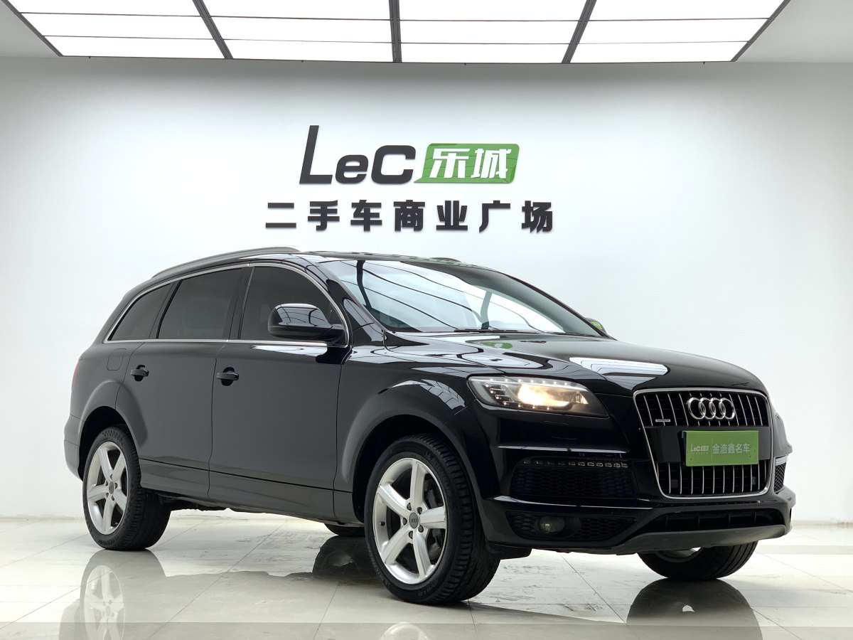 奧迪 奧迪Q7  2014款 35 TFSI 運(yùn)動(dòng)型圖片