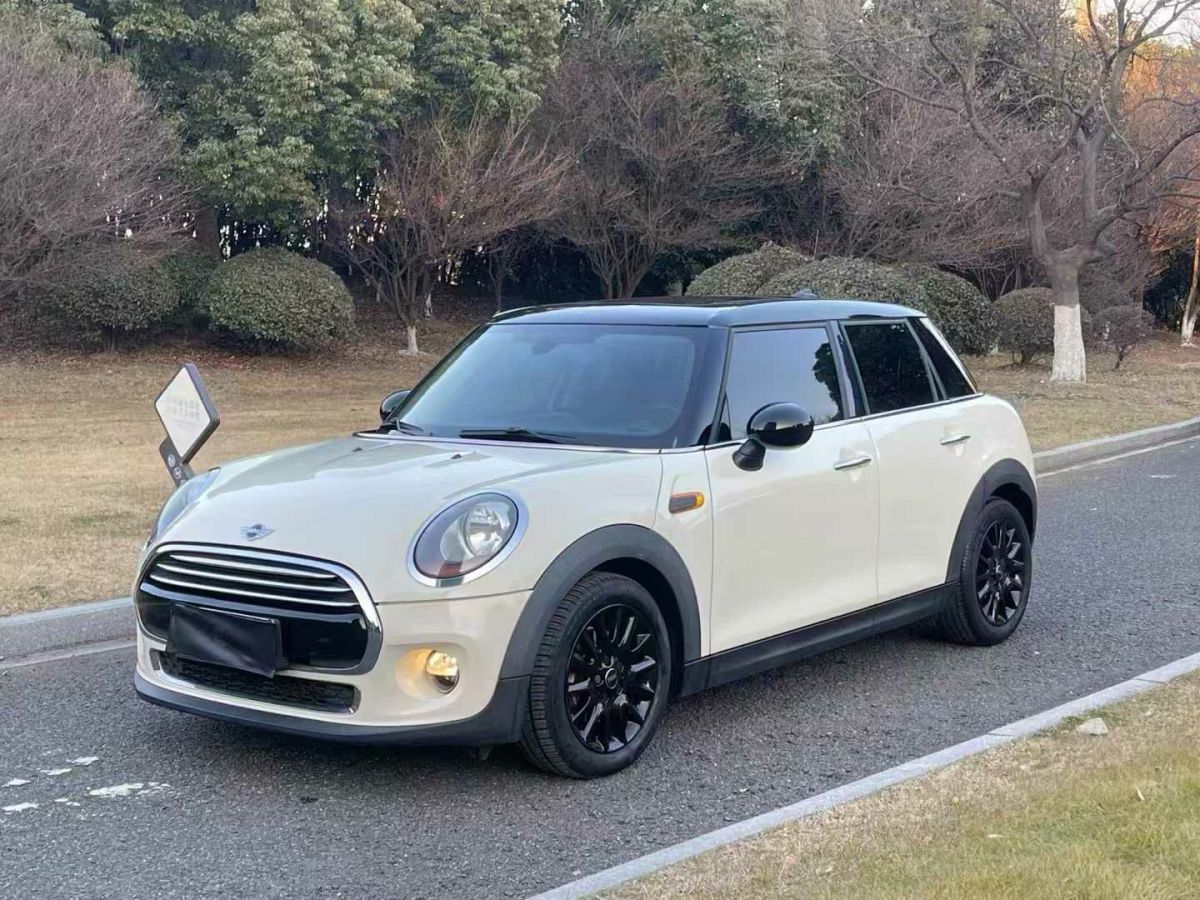 MINI MINI  2017款 2.0T COOPER S 賽車(chē)控圖片