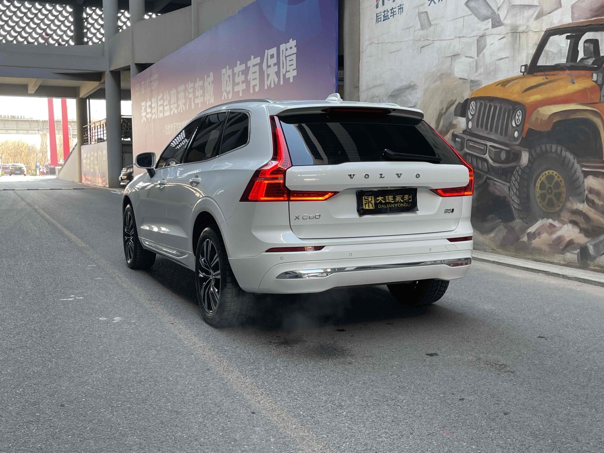 沃爾沃 XC60  2022款 B5 四驅(qū)智遠(yuǎn)豪華版圖片