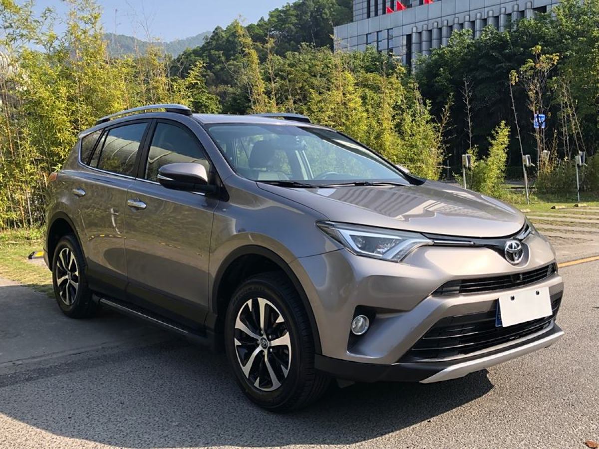 豐田 RAV4榮放  2016款 2.0L CVT四驅(qū)新銳版圖片