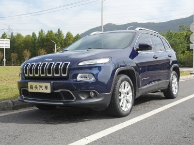 2018年5月 Jeep 自由光 2.4L 領(lǐng)先智能版圖片