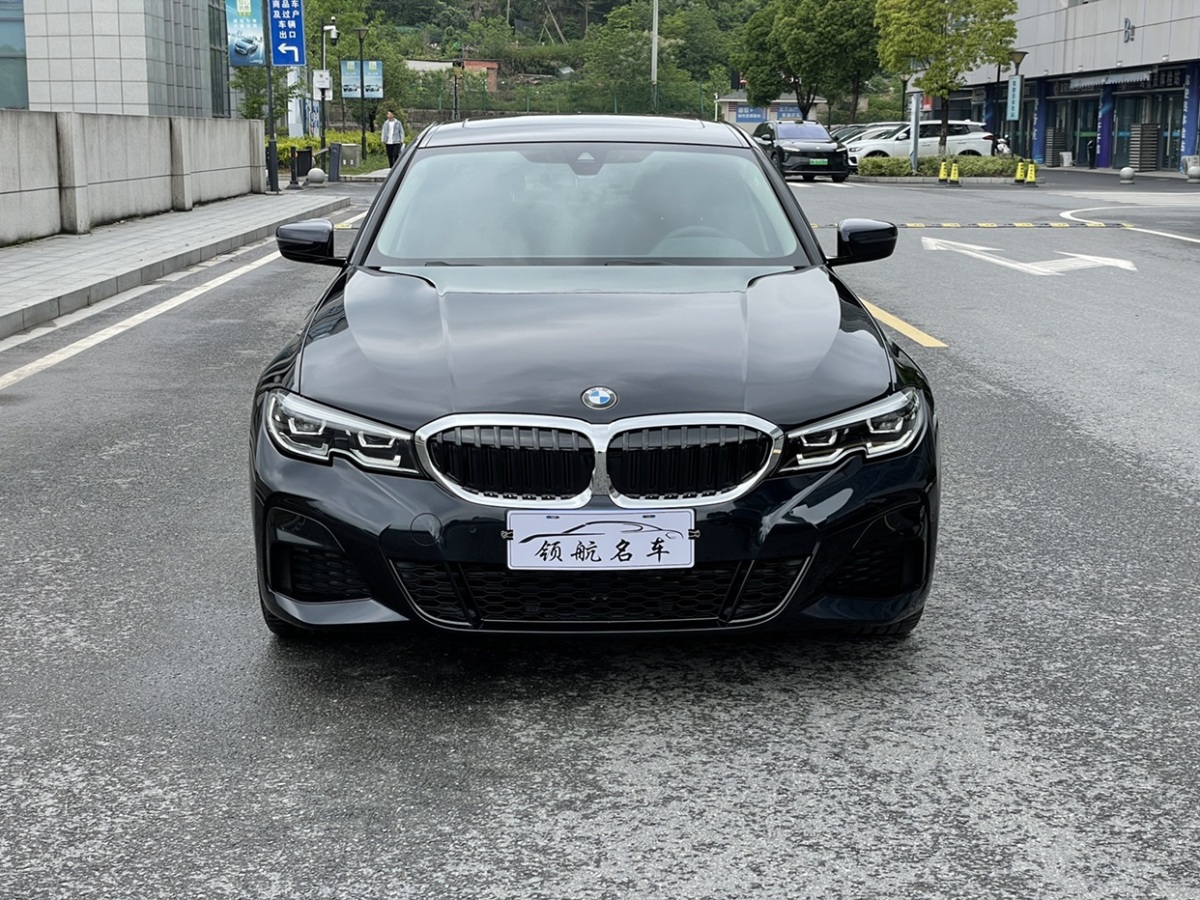 寶馬 寶馬3系  2022款 325i M運(yùn)動(dòng)套裝圖片