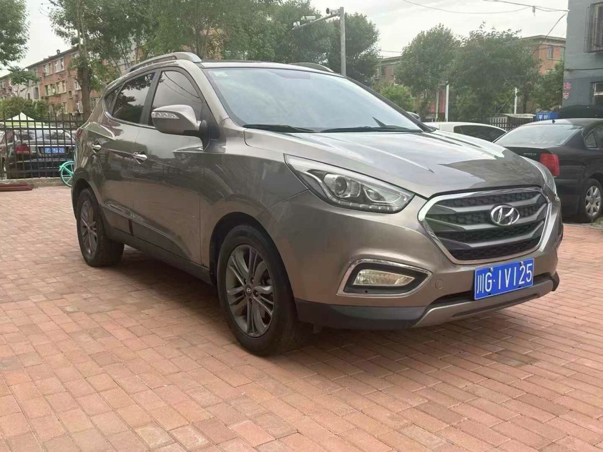 現(xiàn)代 ix35  2015款 2.0 GLS 四驅(qū)智能型圖片