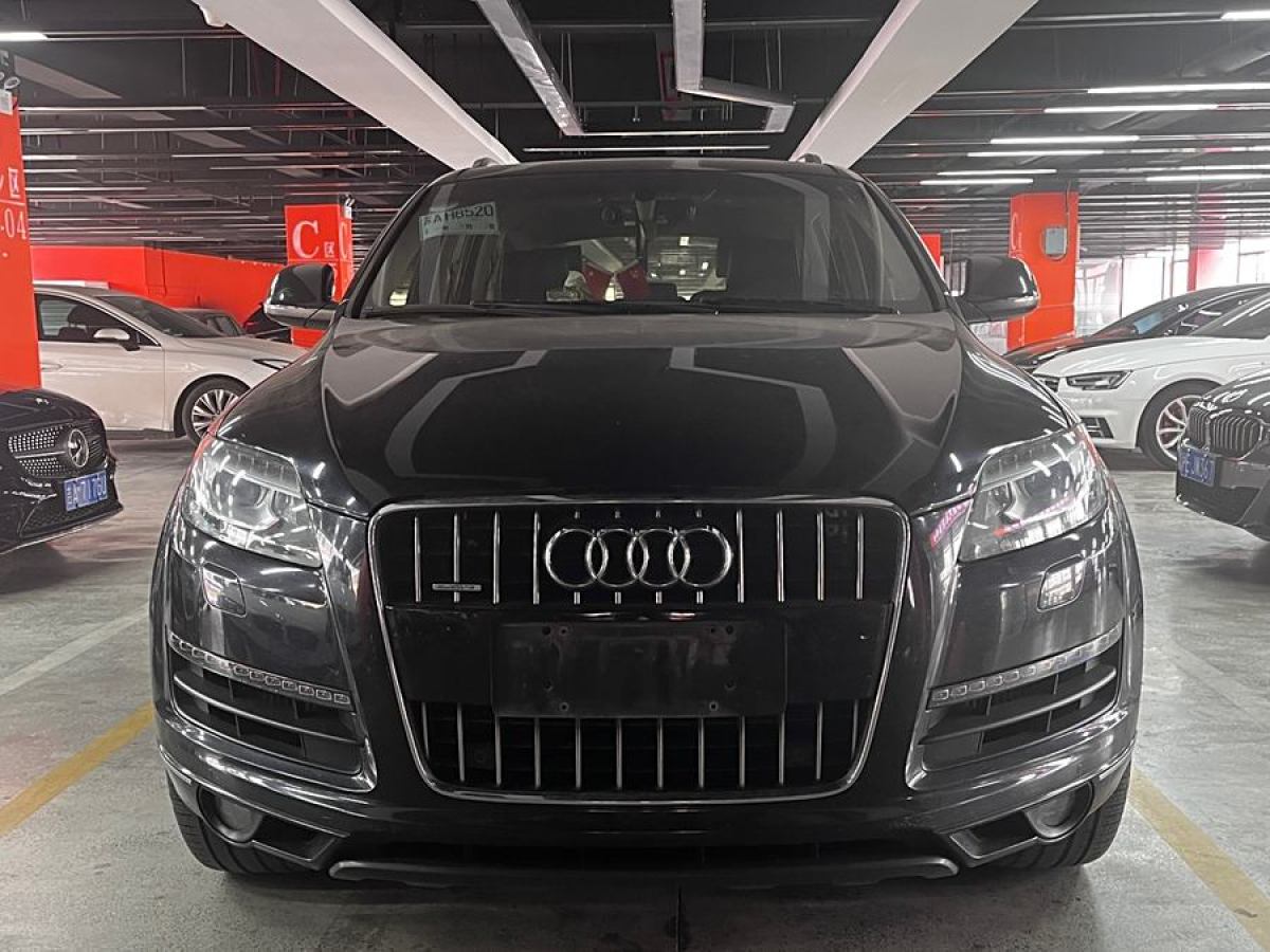 奧迪 奧迪Q7  2012款 3.0 TDI 領(lǐng)先型圖片