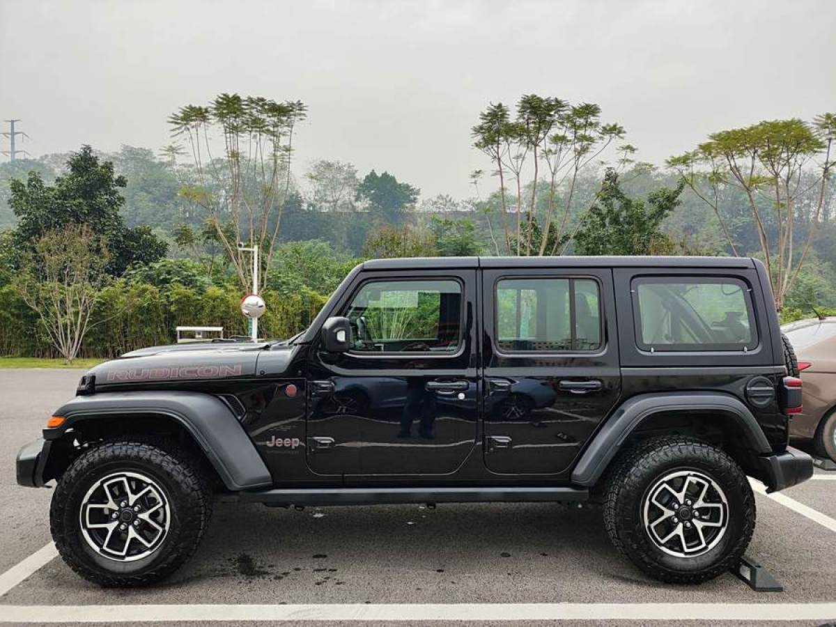 Jeep 牧馬人  2024款 2.0T 羅賓漢四門版圖片