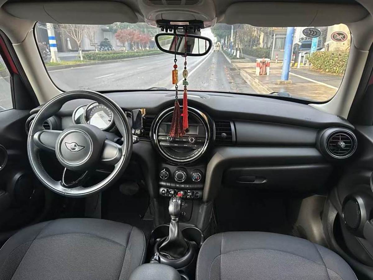 MINI MINI  2016款 1.2T ONE 五門版圖片