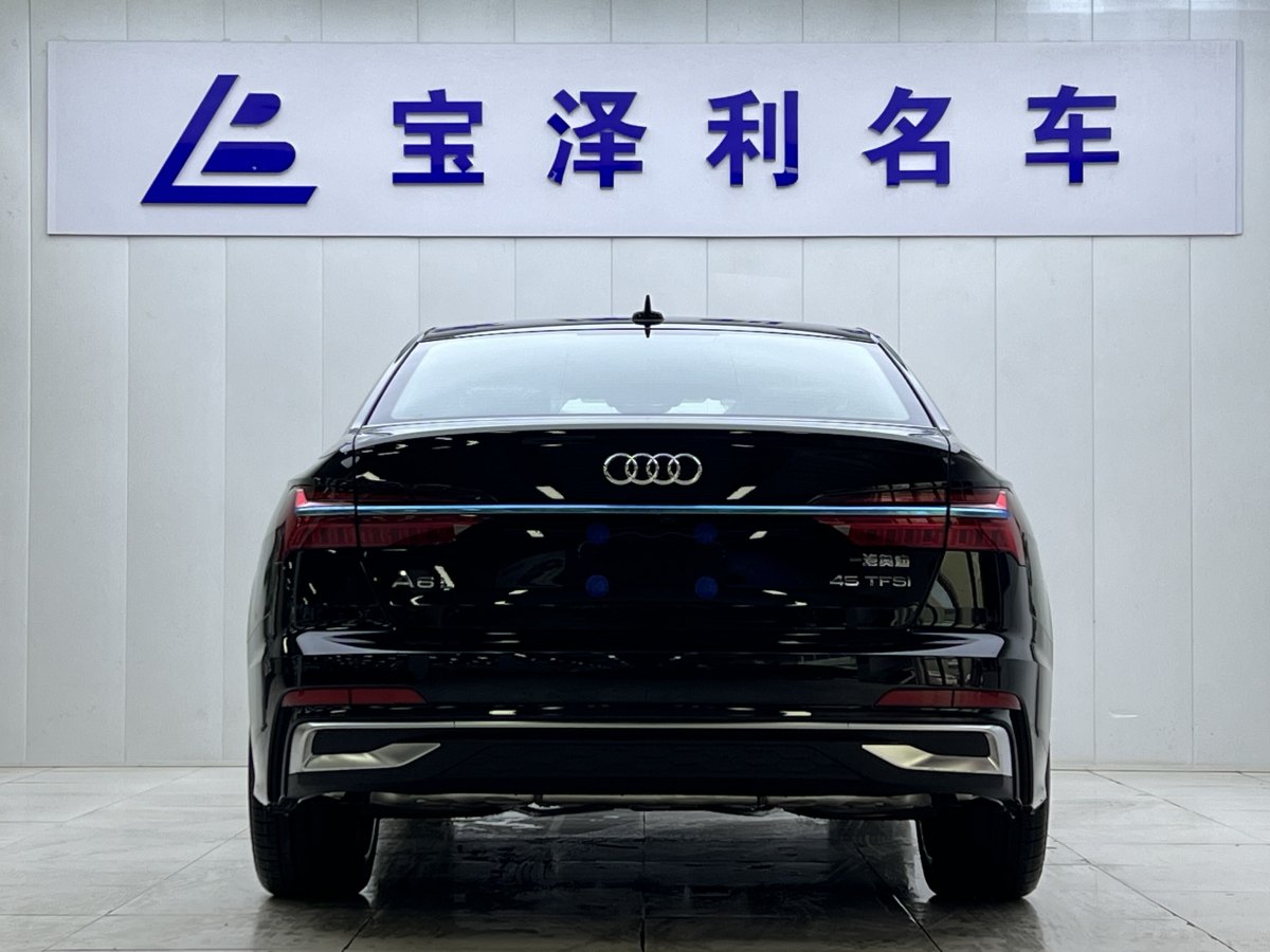 奧迪 奧迪A6L  2025款 45 TFSI 臻選動感型圖片