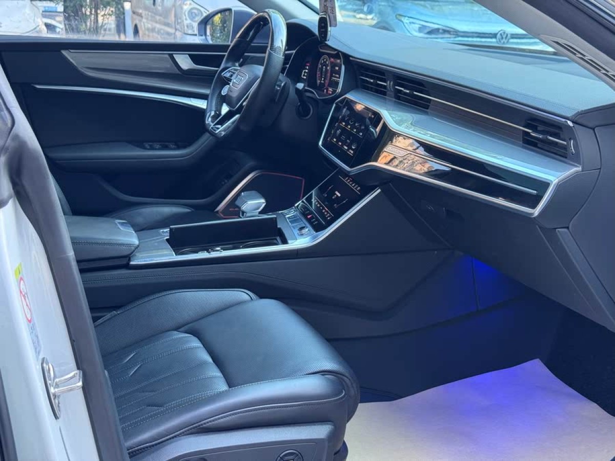 奧迪 奧迪A7  2019款 55 TFSI quattro 競(jìng)技版圖片