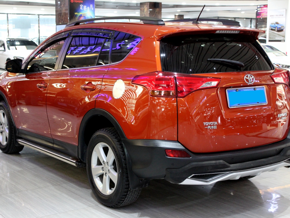 豐田 RAV4  2018款 榮放 2.0L CVT兩驅(qū)風(fēng)尚版圖片