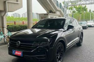 途岳 大眾 300TSI 兩驅(qū)新月版